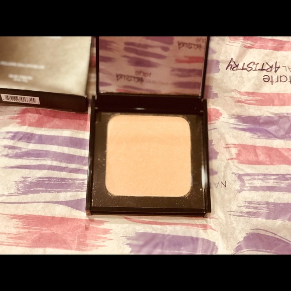 Julep glow highlighting powder - Picture 6 of 6
